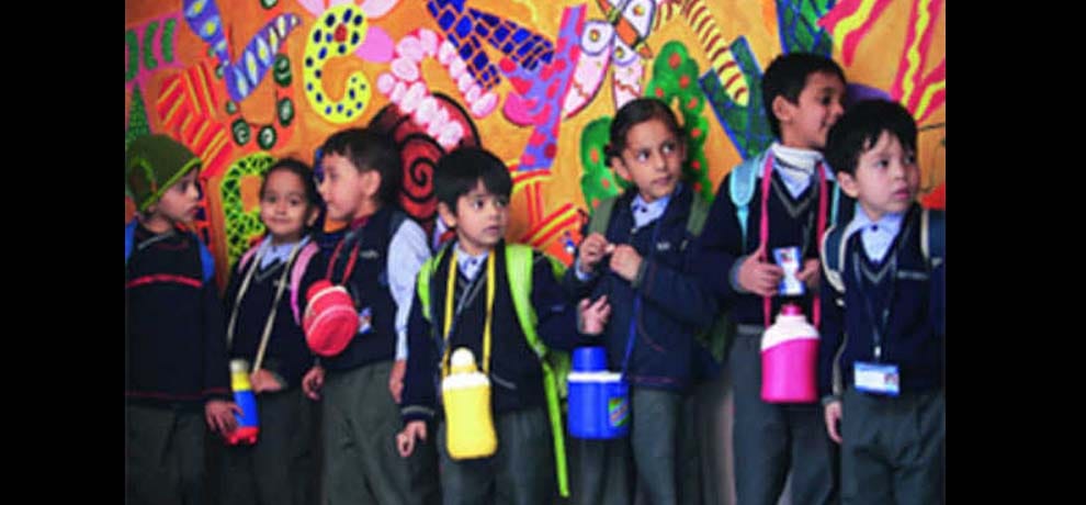 Vivek High School increase in the tuition fees, chandigarh news
