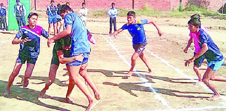 Hrithik and Aryan race winner in the long jump