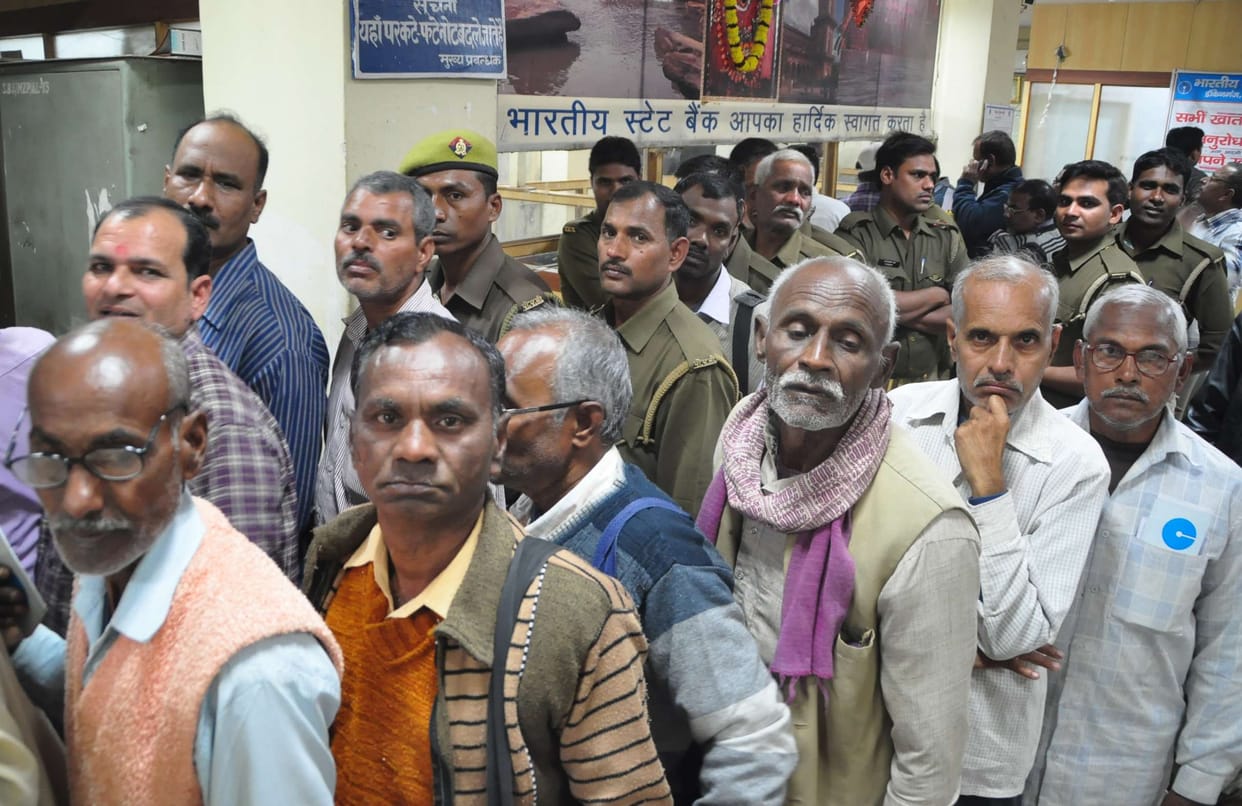 scarcity of currencies in banks