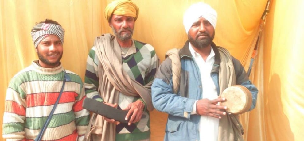 LIVE: YUvi-Hezal will arrive in Gurdwara soon, special menu in langar
