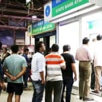 anil kapoor spot queue of atm line