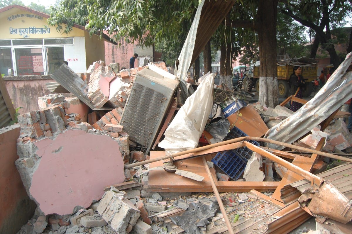  Hospital demolition of illegal construction 