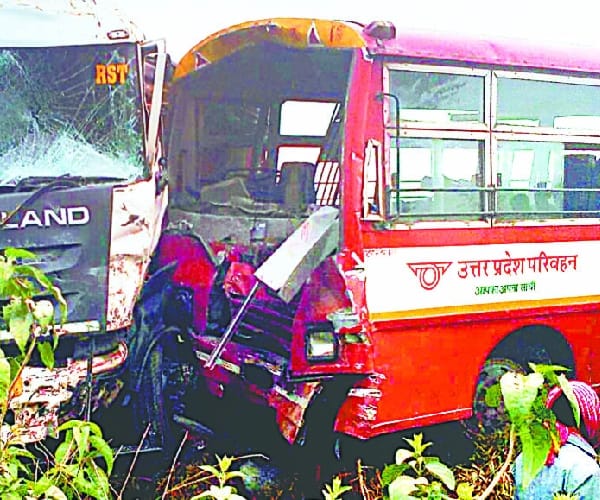 Man dies in bus accident