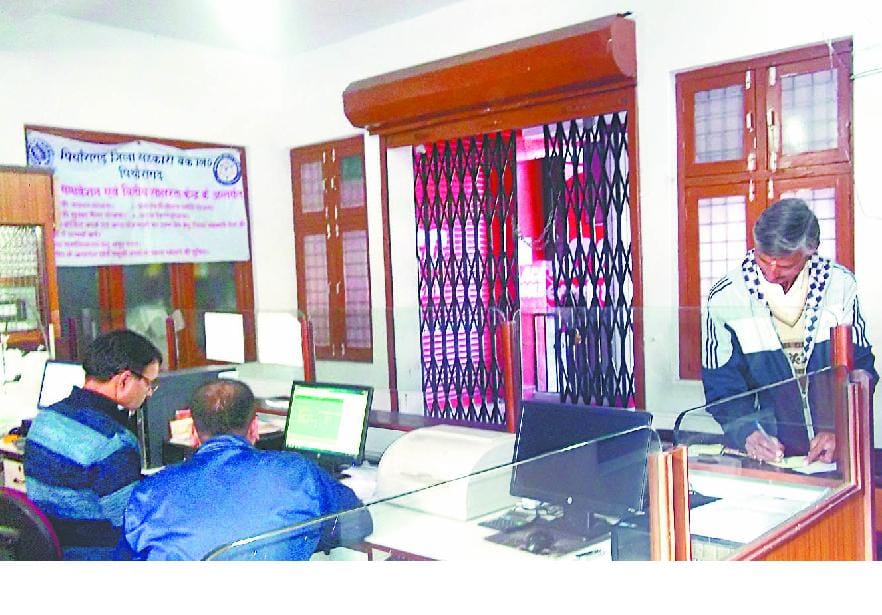 SBI, other banks get just one million rupees
