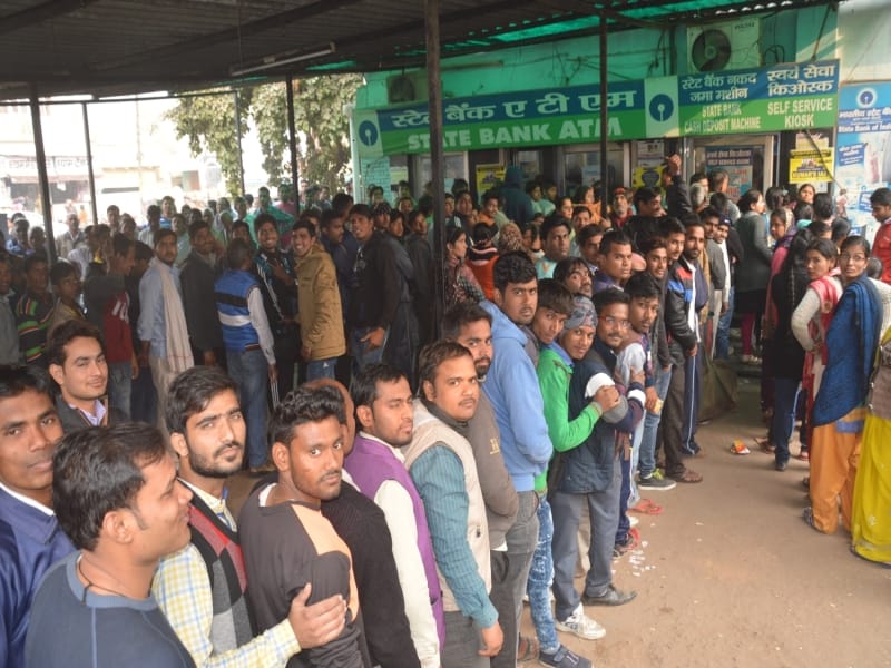 again fight for cash in mathura