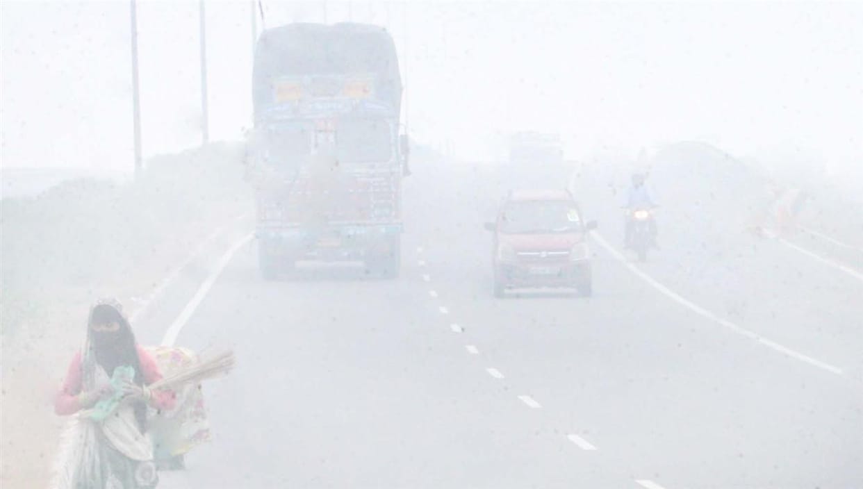  Fog has teetered move trains