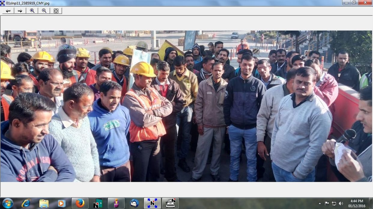 people rais problem ion front of cm