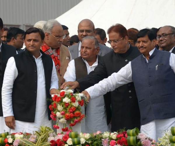 sp dispute reached in uttarakhand
