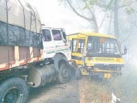 fatehabad, fog, accident, road accident, 2 dead, 6 injured,  fatehabad,  harayana