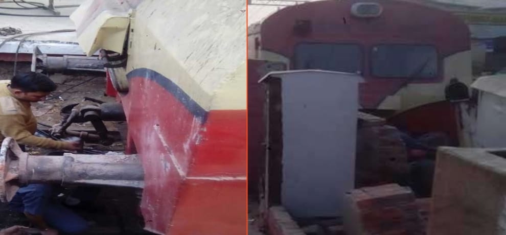 See, what happened when train came on platform