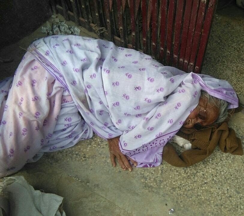 Bank scuffles, three women unconscious