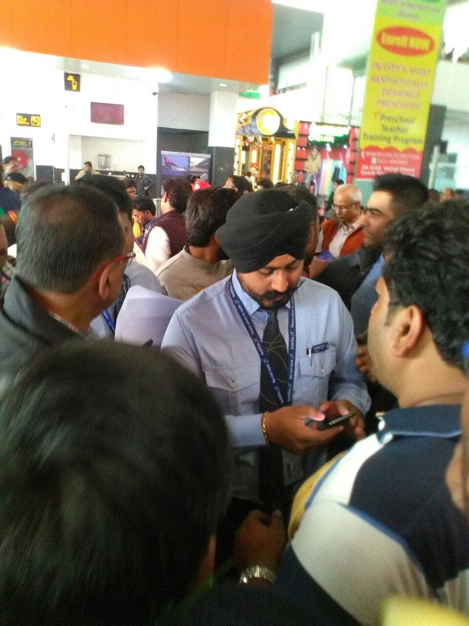 passengers protest at amausi airport in lucknow