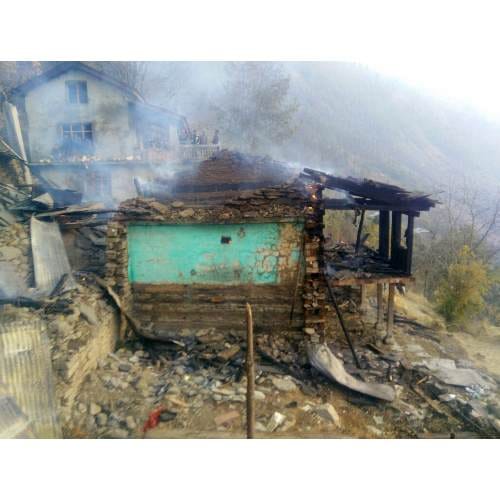 8 Houses Gutted In A Major Fire In Kullu