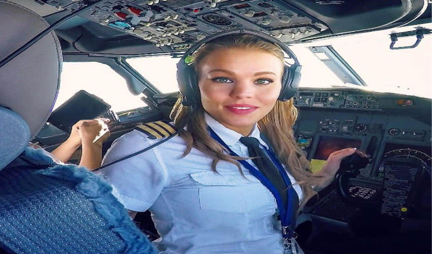 female pilot got famous for hot yoga pictures