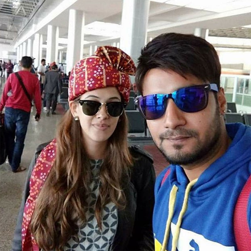 Yuvraj Hazel Reach Goa To Marry Again and Dhoni Sachin To Attend Wedding