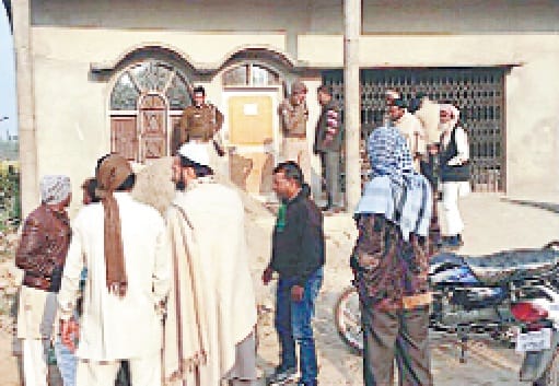 sp leader ko rangdari ki dhamki