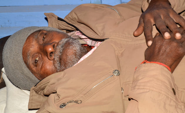 Bank in line shock Aged broken loose from the hip