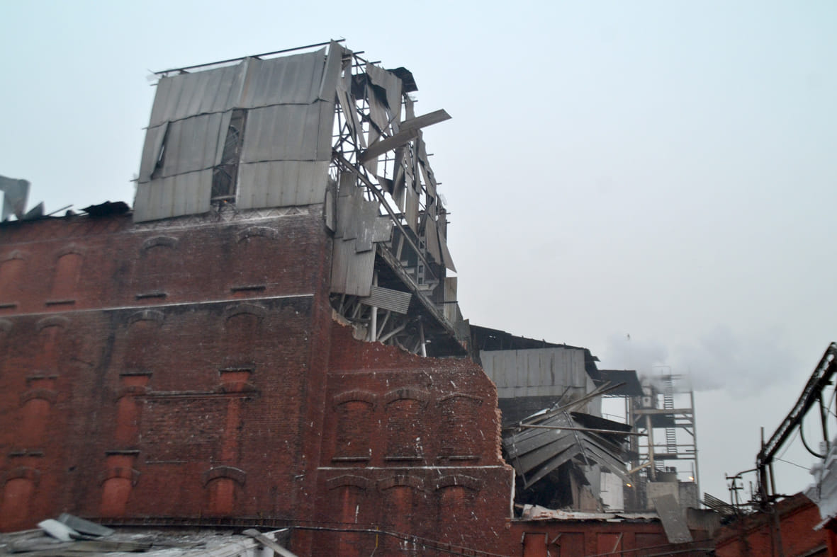 LH graders get the blast, one dead, five injured