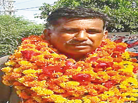 Indrapal leaves crowned Virpal