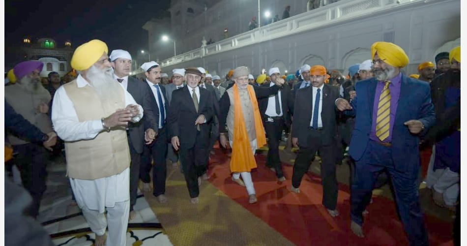 PM Modi Served 'Langar' at the Golden Temple