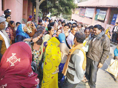 E-rickshaw overturns death of the innocent