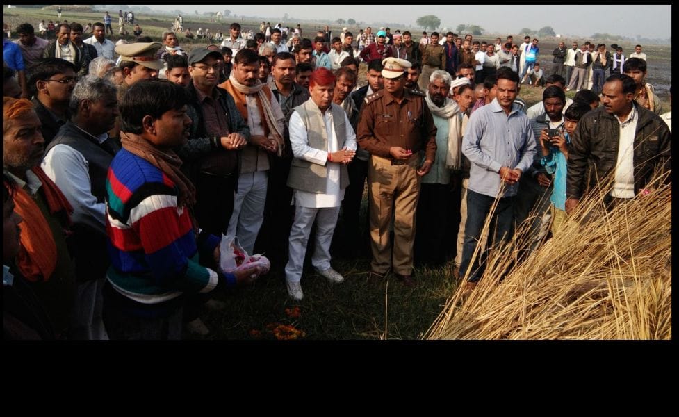 sipaahee sukhaveer ko shaheed ka darj dene kee maang