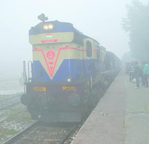 Buses and trains from fog-bearing wheels paused