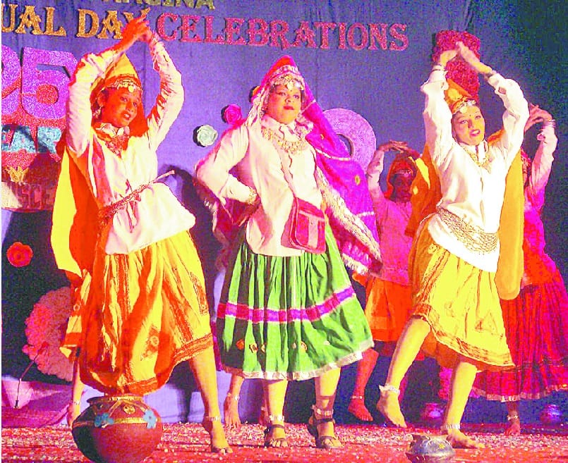 rangarang prastutiyon se rang jamaya