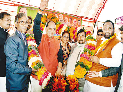 SP, BSP and Congress took a shot