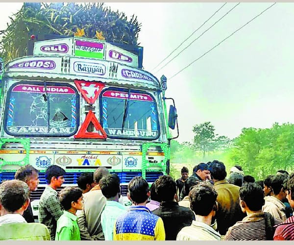 two children died in an accident in sitapur.