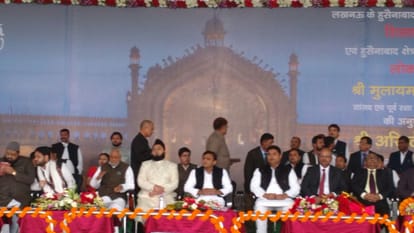 akhilesh yadav inaugrates beautification work in lucknow.
