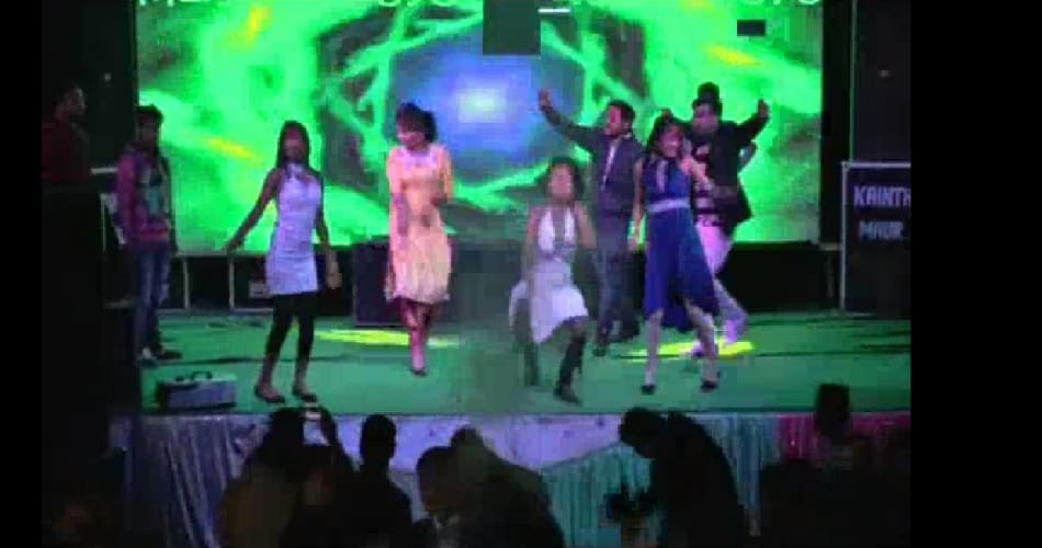 firing in marriage at ashirwad palace bathinda, dancer killed