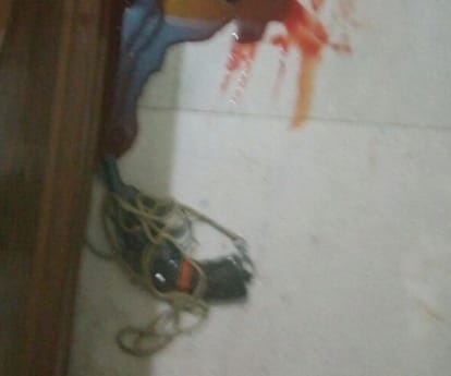 A student shoots himself in hazratganj in Lucknow.