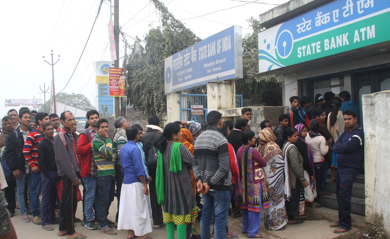 Banks, ATMs and just wait queue