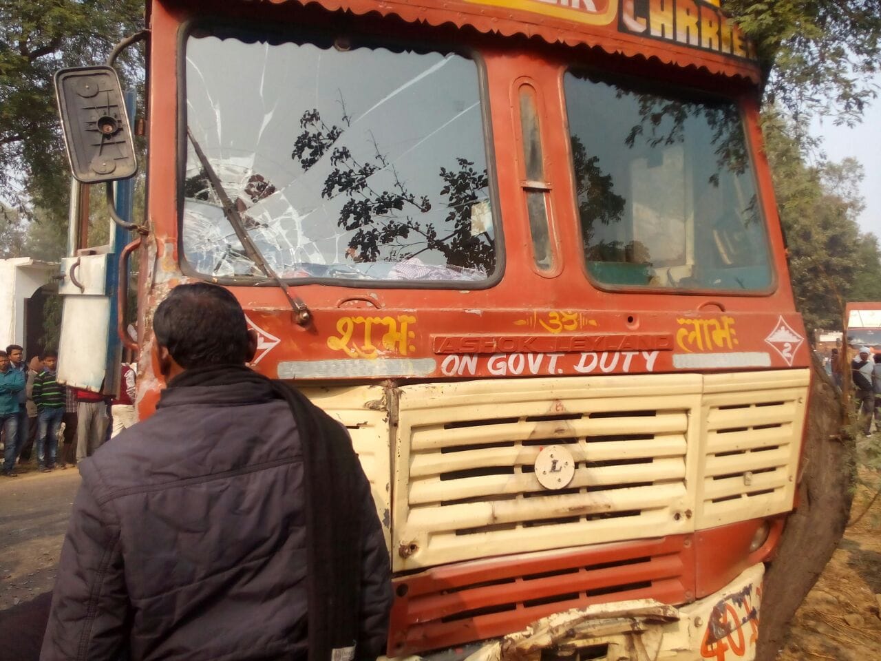 tempo tanker accident in lucknow