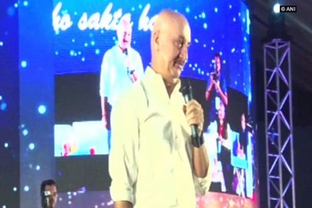 Can Rahul Gandhi sing national anthem, asks Anupam Kher 
