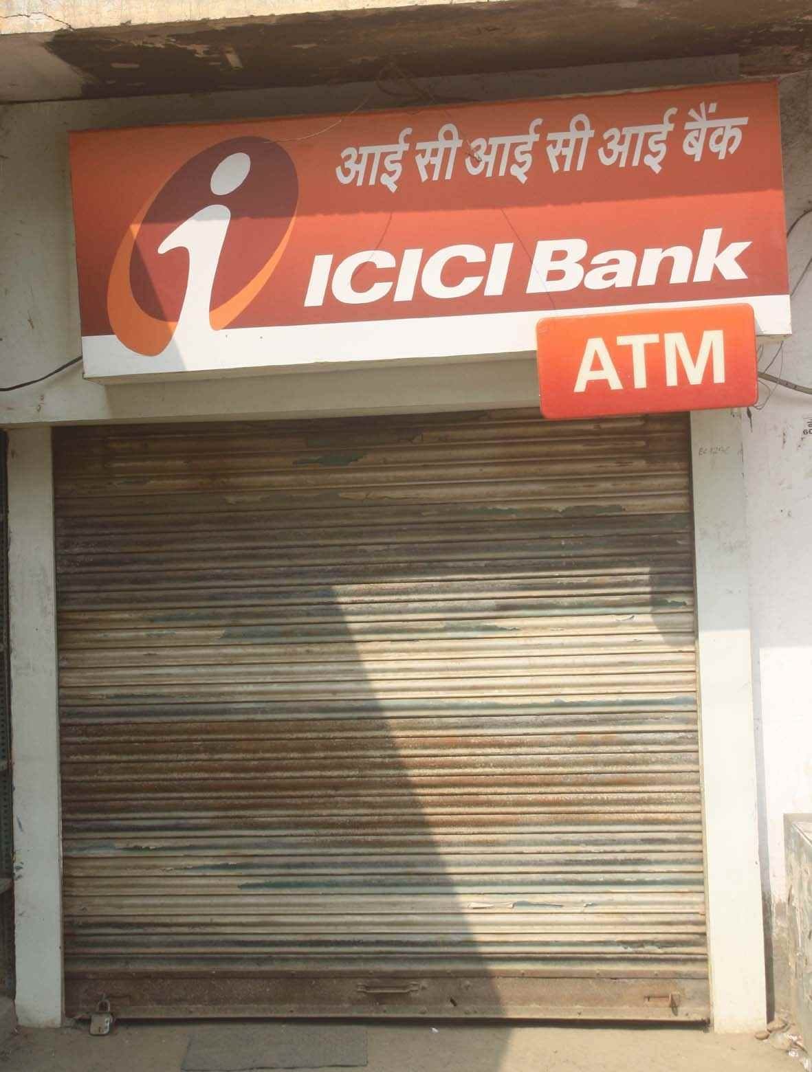  More than half of the lock on ATMs, 30 percent poor Machines