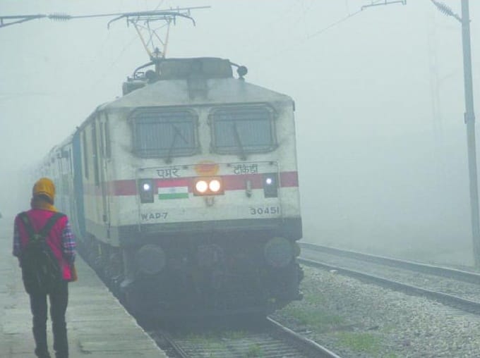 Fog  hit the operation of trains