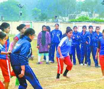 paraspur player,s to in competition