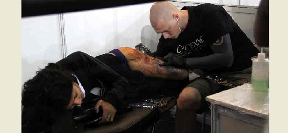 tattoo fest in delhi and craze in youth for it