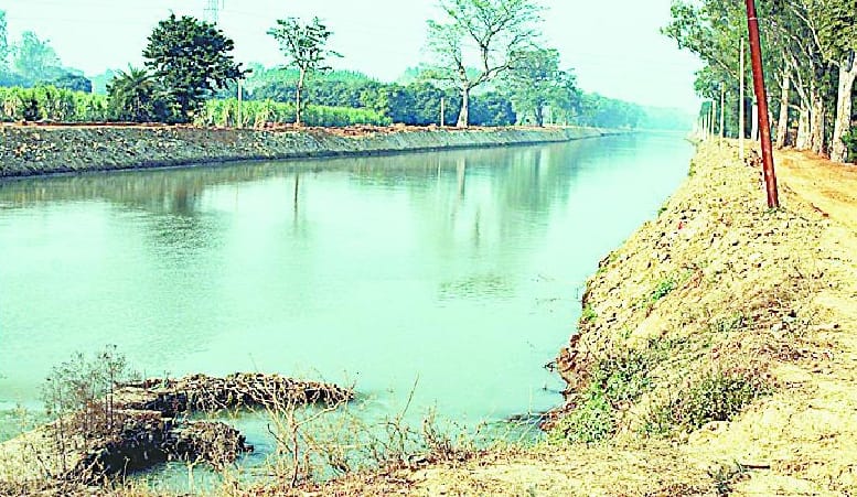 Torn Eastern Yamuna Canal restoration