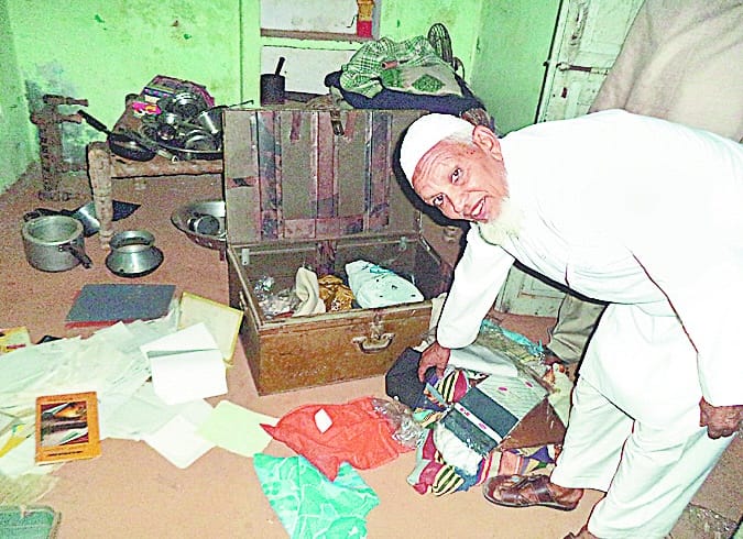 Theft in two houses in the village Quasimpur