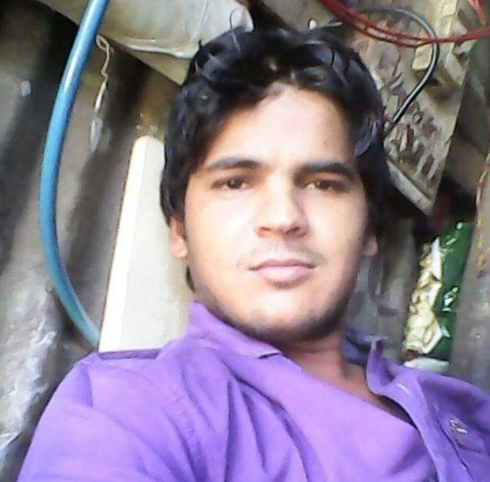 Motorcycle and fell into the abyss, the young man's death