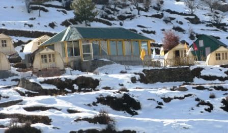 honeymoon hut in auli
