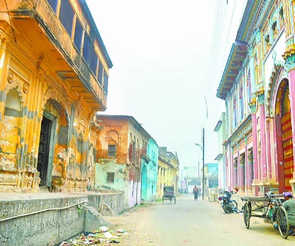 condition of prominent places in ayodhya.