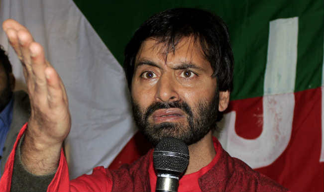 yasin malik arrested and meerwaiz house arrested in srinagar