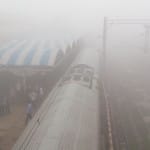 मुगलसराय रेलवे स्टेशन का प्लेटफार्म।