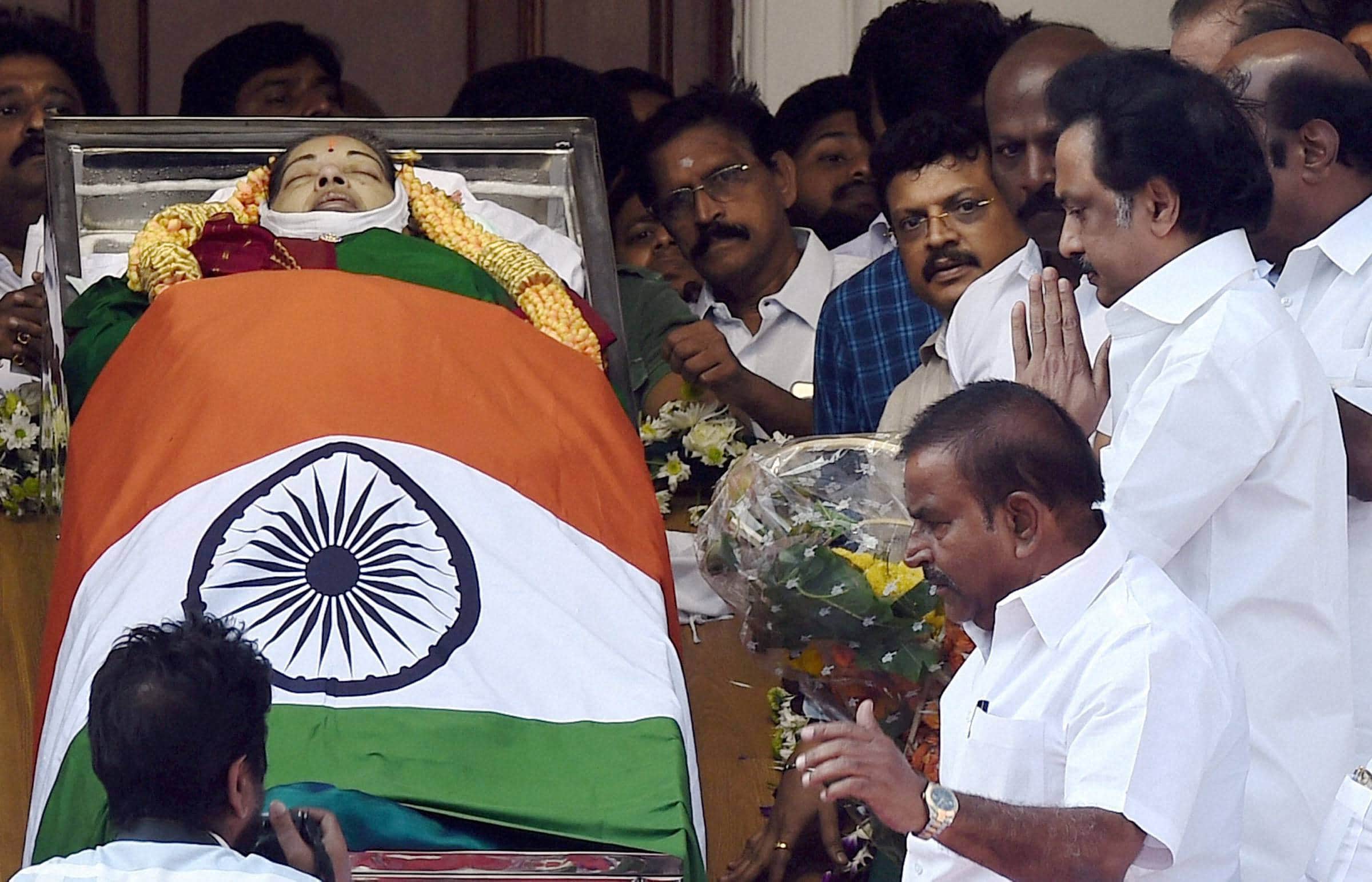 Amma's funeral pictures will make you cry