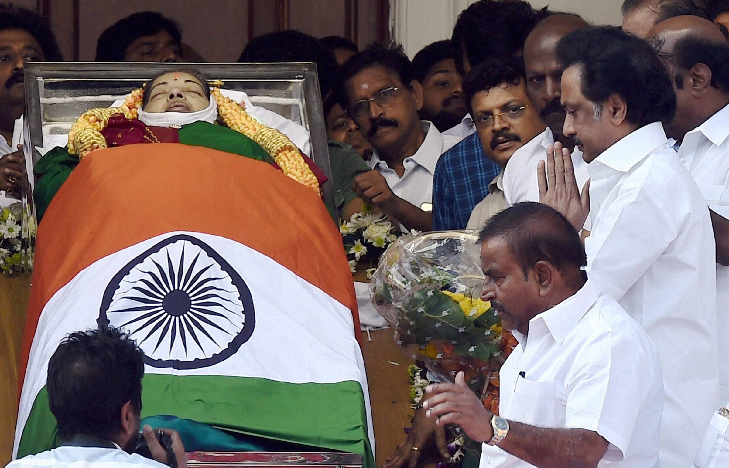 Amma's funeral pictures will make you cry