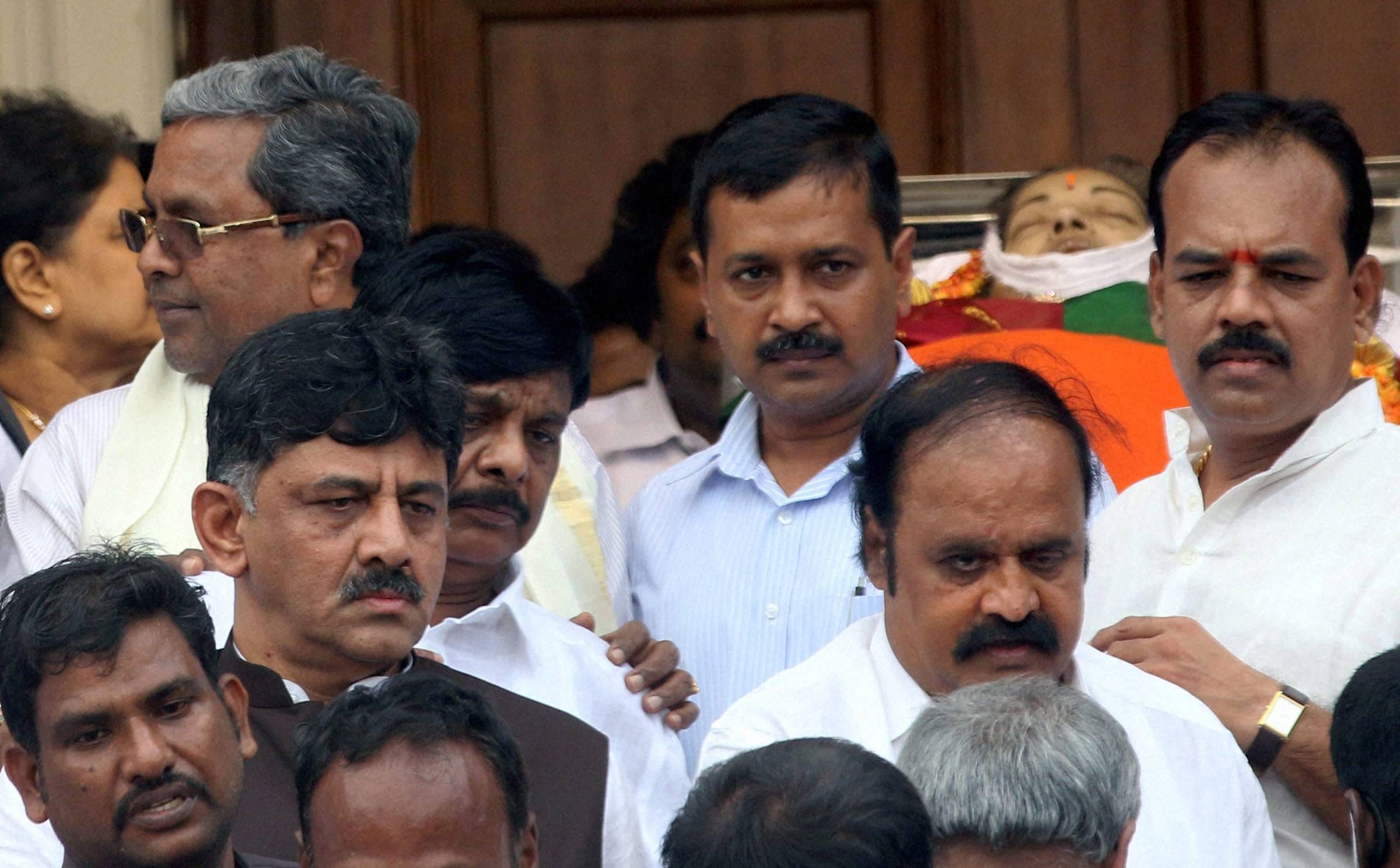 Amma's funeral pictures will make you cry